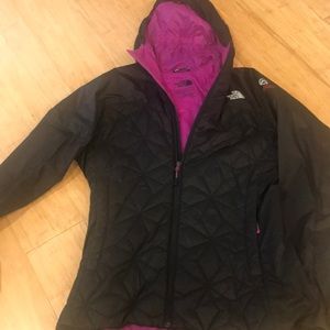 North face ultra light down hooded coat